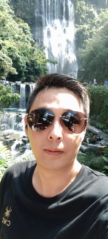小小帅哥的第二张照片--佛山闪婚服务中心